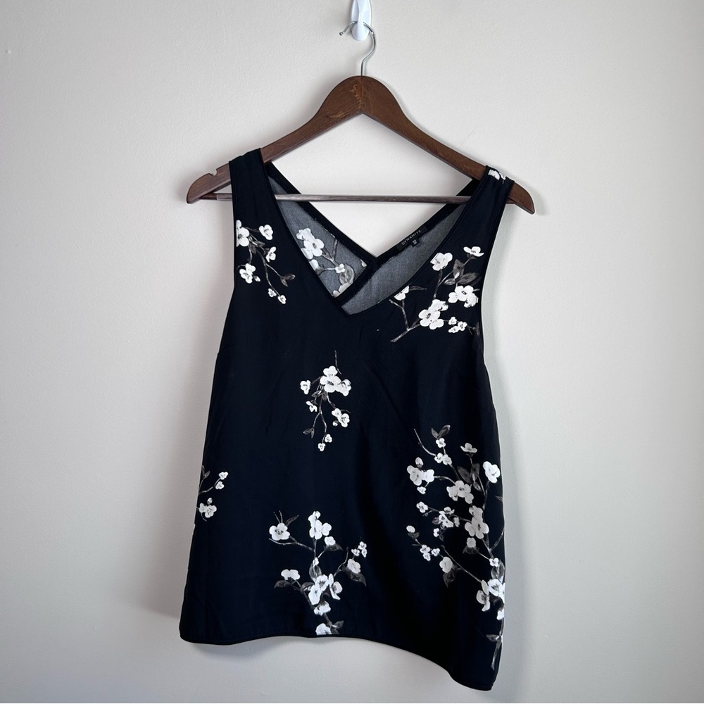 Dynamite Sleeveless Split Back Floral Blouse Black with White Floral Large